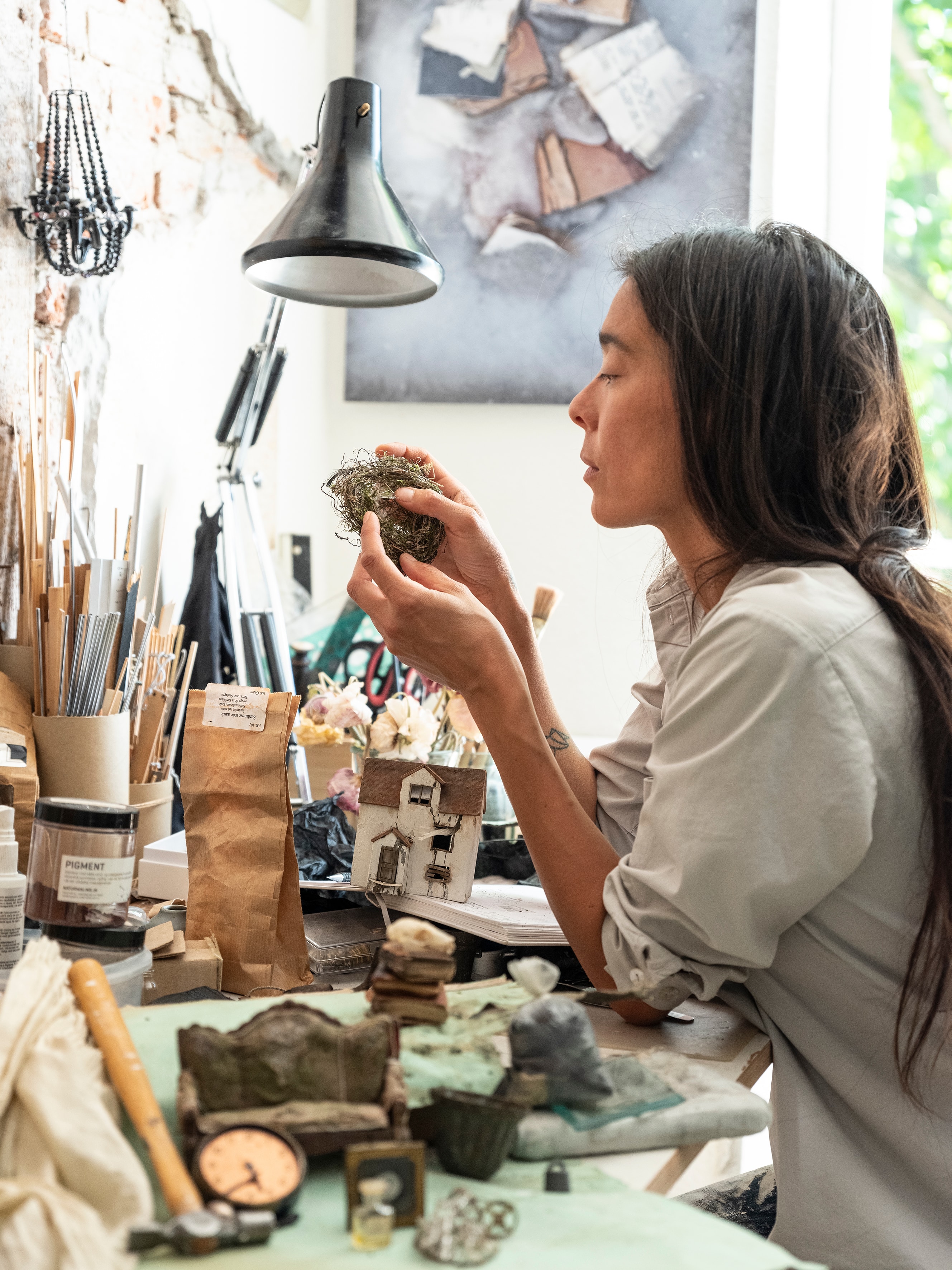 Choki Lindberg working in her studio
